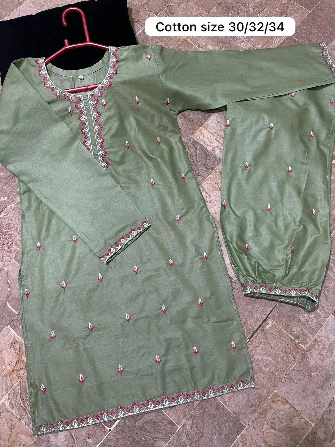 Kids Embroidered Green Kurta Trouser Set 2Pcs